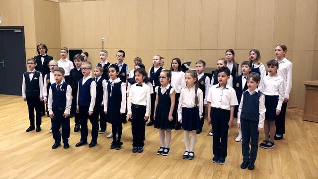 Хор ЦМШ-АИИ Сибирский - «Родная песенка» муз. Чичкова, сл.Синявского смотреть онлайн