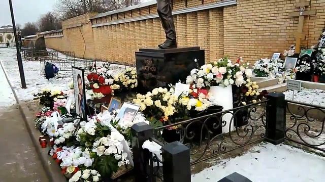 23 11 2023 новый видеоклип для наших дорогих участников канала Памятник Юре Шатунов смотреть онлайн