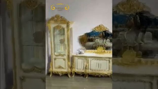 Стол со стульями, шкаф, сервант и другие мебели в интерьере смотреть онлайн