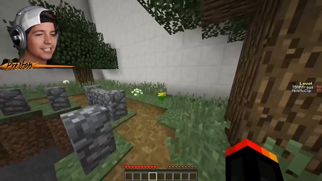 MINECRAFT NOOB vs WORLD'S LONGEST PARKOUR PYRAMID! (100 STAGES!) смотреть онлайн