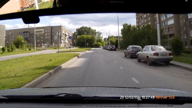 Голубь-матросов с гранатами на танк... смотреть онлайн