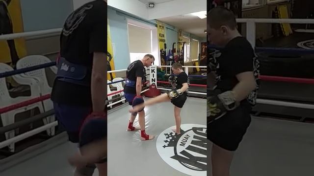 Муай Тай. КЛУБ - ОДИН Х ОДИН смотреть онлайн