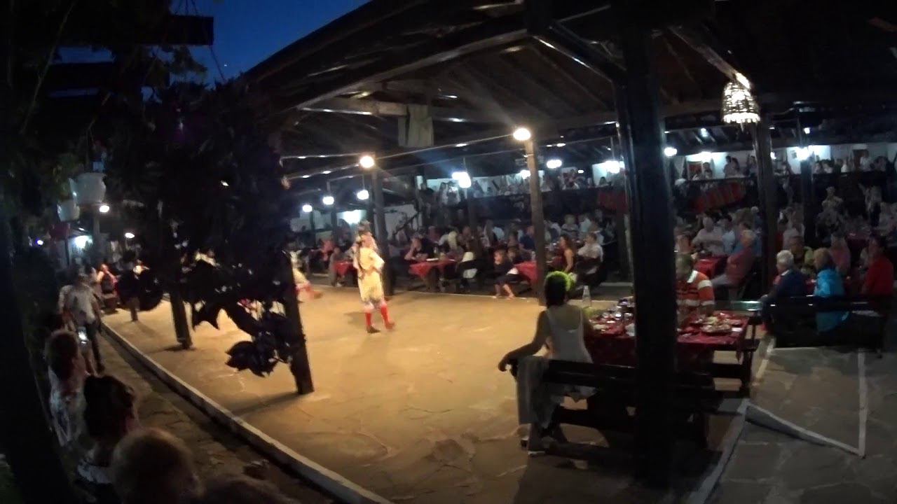 Болгарские Танцы в Ресторане 2018 смотреть онлайн