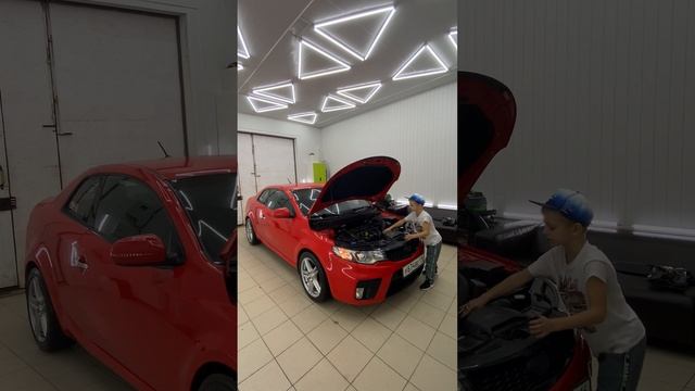 Обзор KIA CERATO COUP глазами юного автоблогера смотреть онлайн