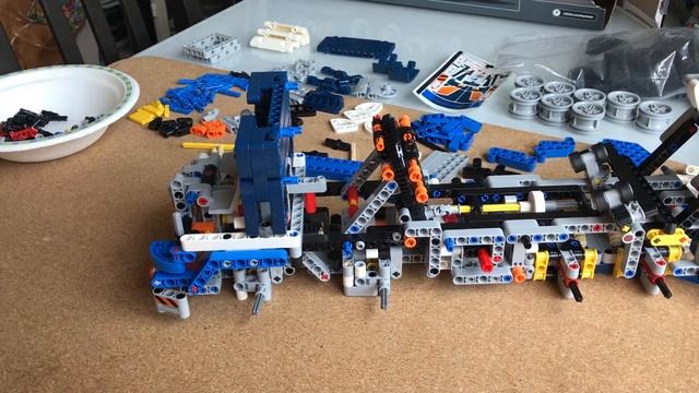 Lego Technic 42112 - Aufbau Teil 5 смотреть онлайн