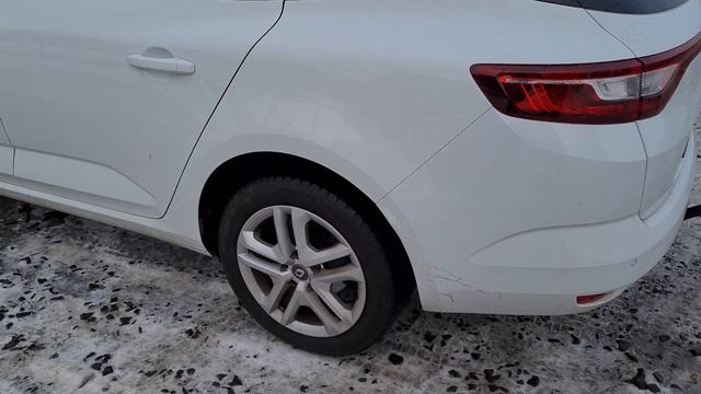 Відгук клієнта Renault Megane 1.5 dCi 110 Grandtour Manual "ZEN" 81kW/110h.p 17/10/2016 198989km смотреть онлайн