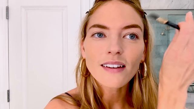 Supermodel Martha Hunt's Guide to Night-Out Glam | Beauty Secrets | Vogue смотреть онлайн