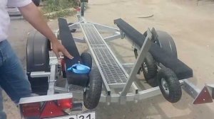 Прицеп для лодки МЗСА 81771С. Трап. Подъём на колёсах. Крепление. ЦЛП АРИВА.