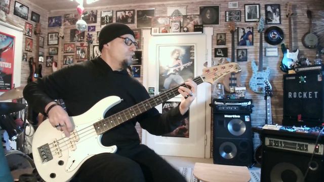Billy Idol - Rebell Yell (Cover Bass by Rocketbass) смотреть онлайн