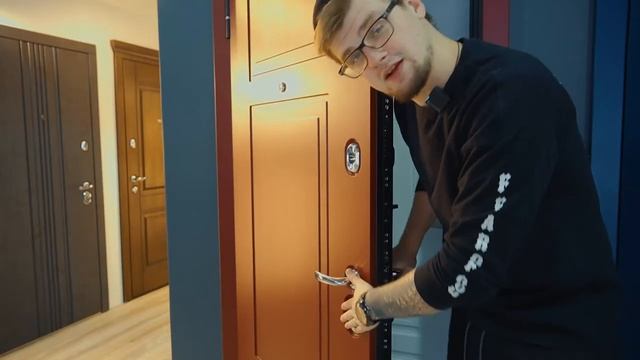 Обзор входной двери МетаЛюкс М751/14 и М752/17 смотреть онлайн