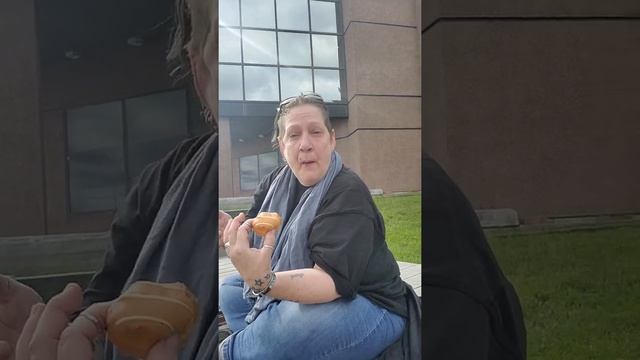 Lil Donuts McDonald's Donuts Review смотреть онлайн