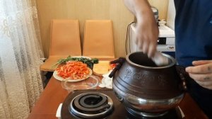 Чахохбили из курицы в афганском казане .