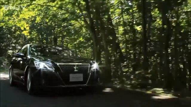 2013 Toyota Crown   Overview Interior Exterior