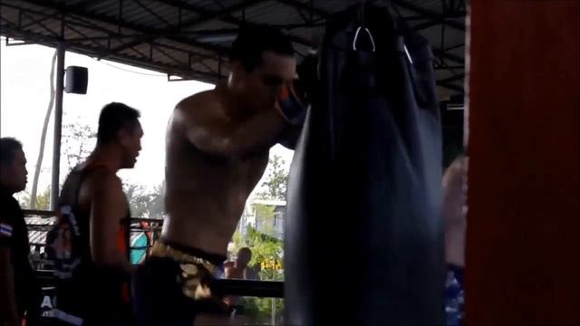 Фараби Давлетчин Сборы в «Tiger Muay Thai Club» смотреть онлайн