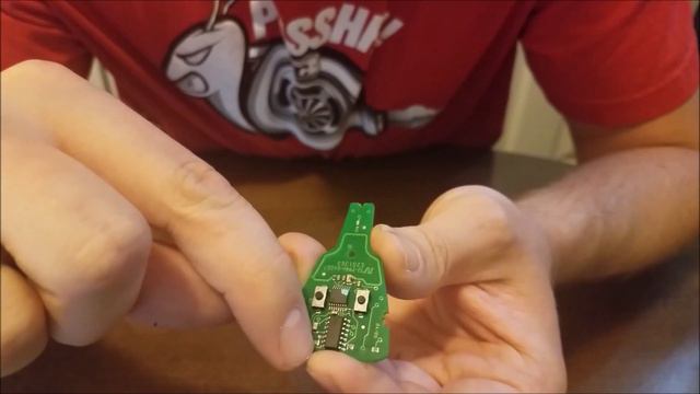 Saab Key Fob Repair! смотреть онлайн