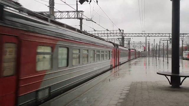Электропоезд "ЭД4М" №0269 Шатура-Москва проследовал станцию Перово D3 смотреть онлайн