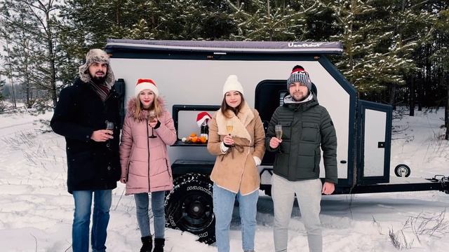 Поздравление от компании Reisender с Новым, 2022 годом! смотреть онлайн