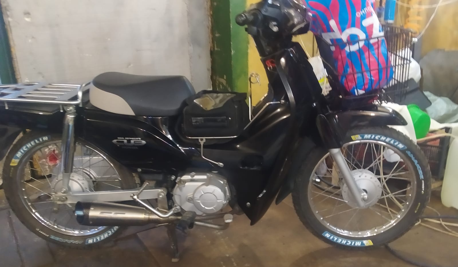 ГАРАЖ305 НОВАЯ ПРИБОРКА HONDA SUPER CUB AA04 Ч.1 смотреть онлайн