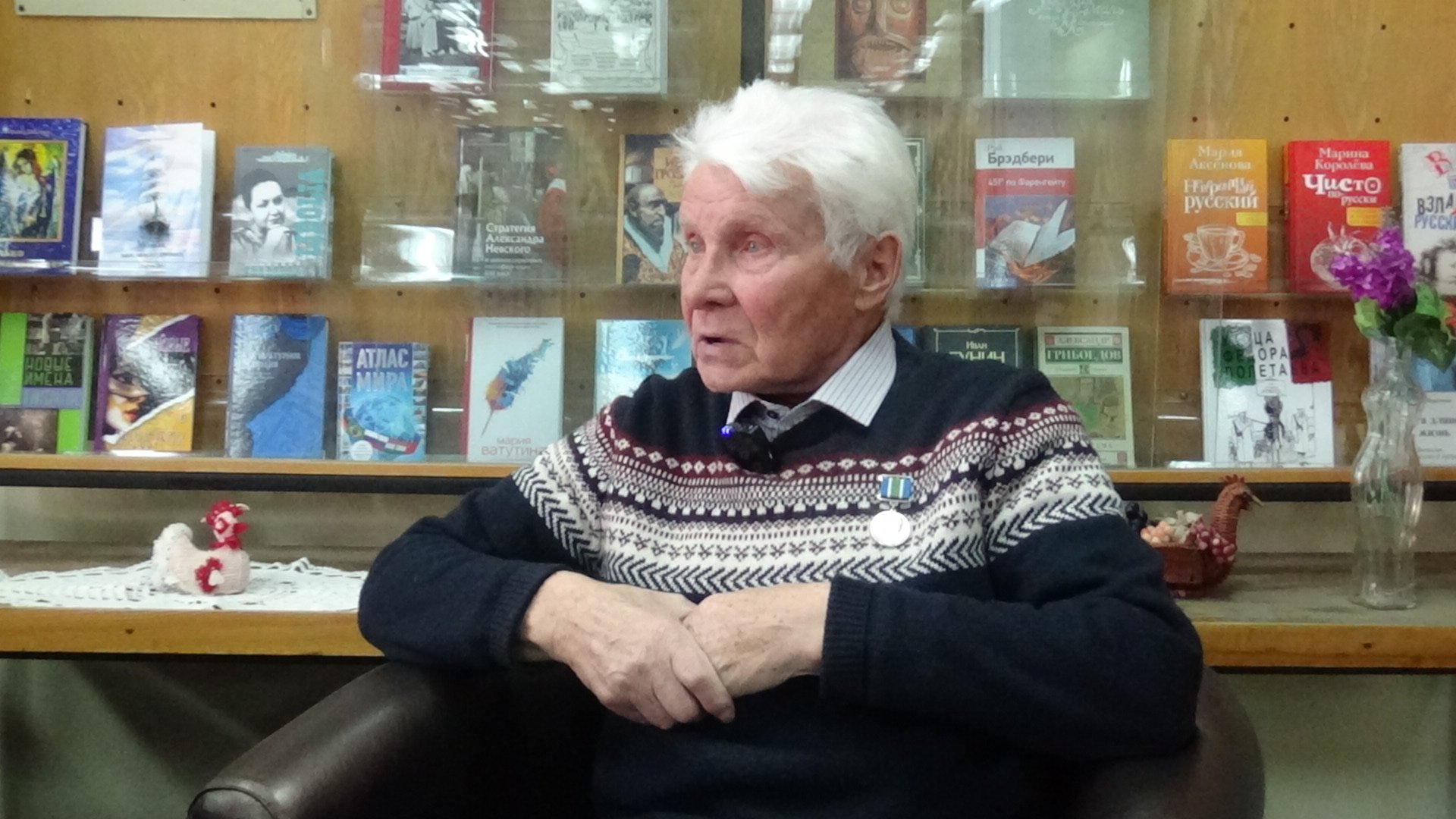 Поэту Валентину Манухину - 85 лет (Дворец книги)