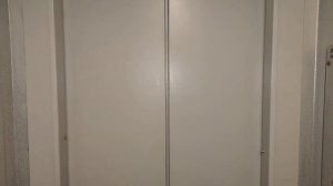 Халатность механиков | Неисправный лифт едет с открытыми дверьми кабины!