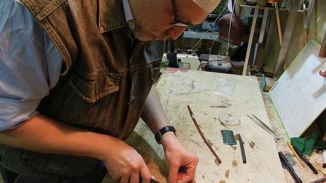 Вставка волоса в смычок. Часть 1. смотреть онлайн