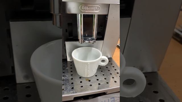 Кофемашина Delonghi espresso #ремонткофемашин #coffeemachine #sochi #phoenix #coffee #сочи смотреть онлайн
