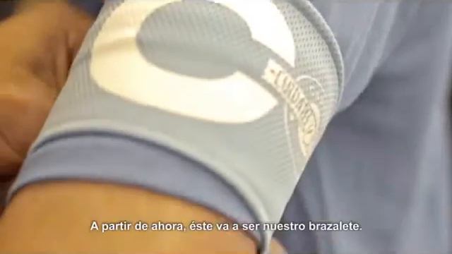 Diego Godín y Diego Lugano envían mensaje y regalo смотреть онлайн