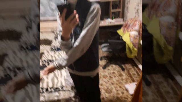 играем в амонг ас •часть 2• это не сначало ,(потому что кое кто рукажёп) смотреть онлайн