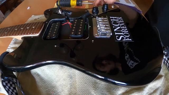 Installing Custom Pickguard Fender Squire Mustang Bullet HH