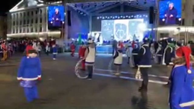 Продолжение праздника открытия елки в Бресте смотреть онлайн