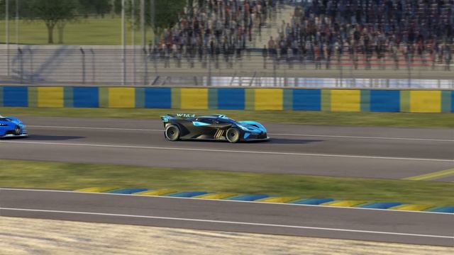 Bugatti Bolide vs Hypercars at Le Mans no Chicane смотреть онлайн