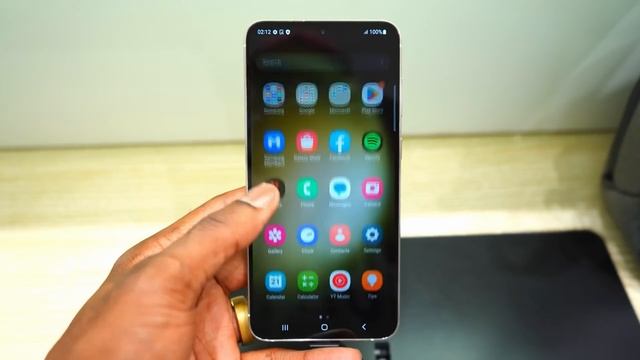 Samsung Galaxy S24 PLUS: The Goldilocks Of The Galaxy S24 Series. #Best Choice