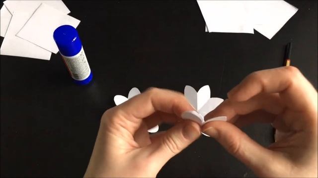 Розы из бумаги. Декоративные цветы. Мастер-класс смотреть онлайн