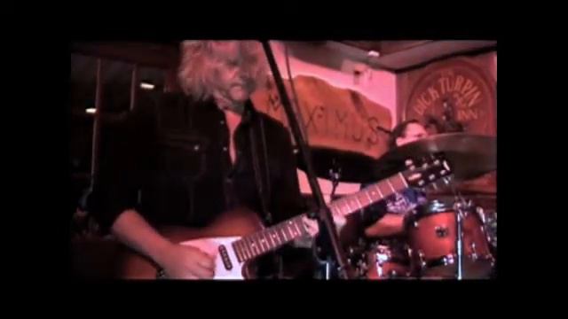 Long Time Gone - Live at Rhodes смотреть онлайн