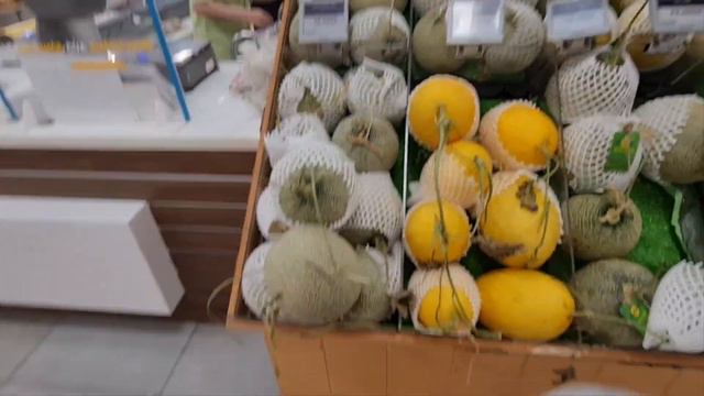 в каждой стране есть свой МИГРОС в Нячанге это LOTTE смотреть онлайн