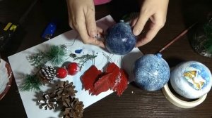 ?Простой, но очень красивый декор новогодних шариков. МК Ольги Саранских. Декупаж шариков на ёлочку
