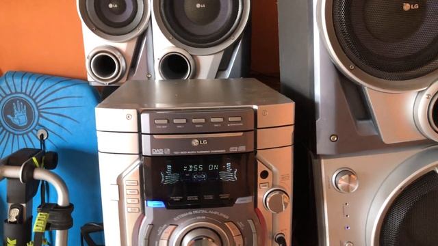 LG LM-U5050 Tocando A 30 Hz