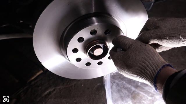 Замена передних тормозных дисков смотреть онлайн