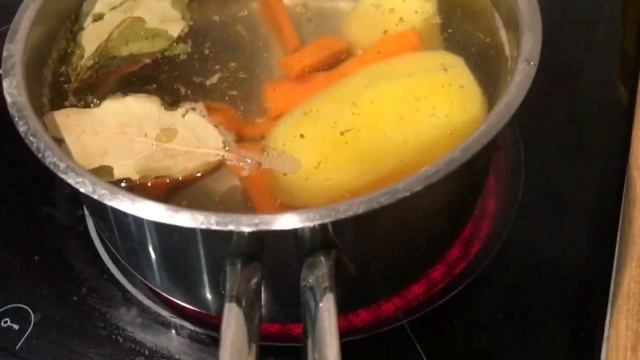 Наловил рыбы! Как готовить уху смотреть онлайн