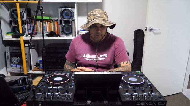 Extraterrestrial Bass & Dreams // 2024 Techno Music смотреть онлайн