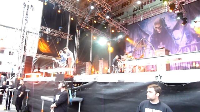 Avenged Sevenfold Critical Acclaim solo live смотреть онлайн