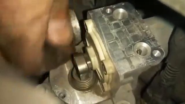 Снятие и профилактика клапана ЭГР 1 часть смотреть онлайн