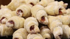 Это ЧУДО-ПЕЧЕНЬЕ - Так я еще не готовила! Слоеные РОГАЛИКИ С ПОВИДЛОМ НА СМЕТАНЕ