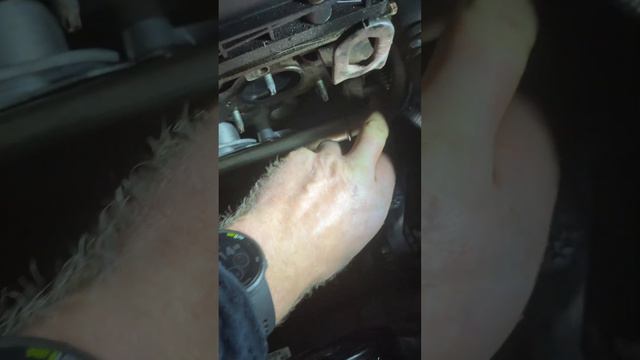 2 Vauxhall Astra 1.6 petrol 16v 09 oil filter cooler housing check leak смотреть онлайн