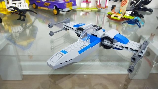 LEGO Star Wars 75297 Resistance X-Wing Review! 4K смотреть онлайн