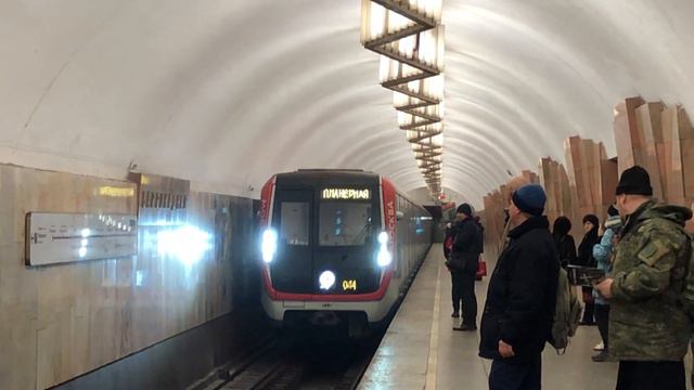 81-765/766/767 Москва На станции Баррикадная смотреть онлайн