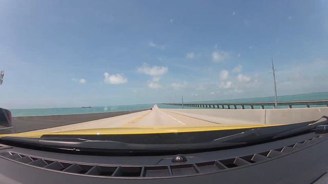 Passeio de Miami a Key West em um Camaro смотреть онлайн