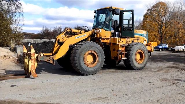 2001 Kawasaki 70Z Wheel Loader For Sale at Auction смотреть онлайн