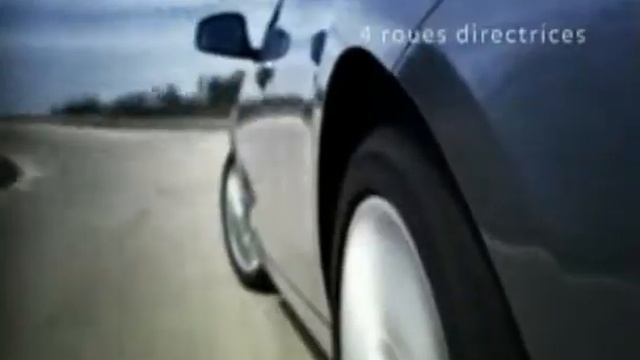 Renault Laguna Coupé Short Promo смотреть онлайн