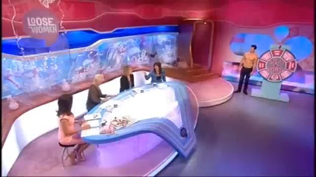 Jane cums on a yacht and Carol shagged a troll - Loose Women 7th September 2012 смотреть онлайн